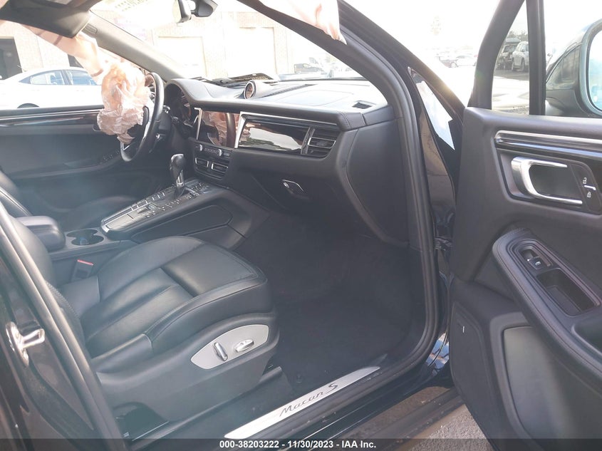 VIN WP1AB2A59LLB36150 2020 PORSCHE MACAN S