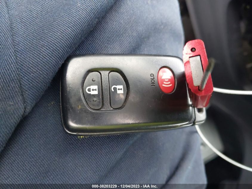 2014 TOYOTA PRIUS THREE - JTDKN3DU4E1765237