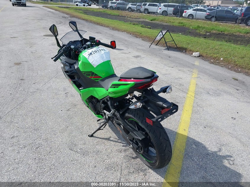 VIN JKAEXKH16PDAP0628 2023 KAWASAKI EX400