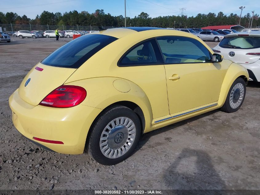 2013 VOLKSWAGEN BEETLE - 3VWJX7AT6DM681170