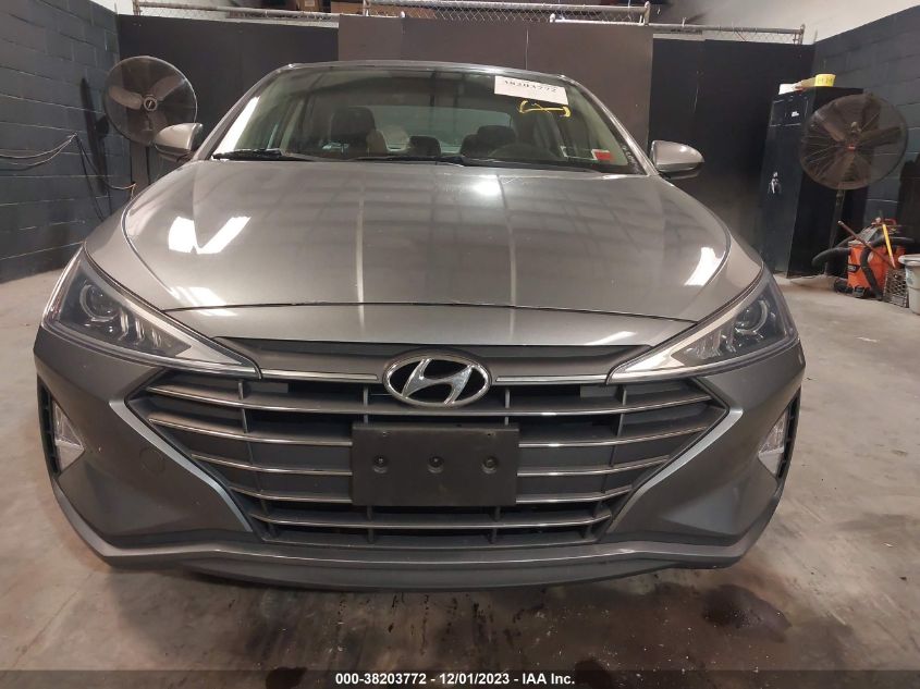 2019 HYUNDAI ELANTRA SE - KMHD74LF7KU853748