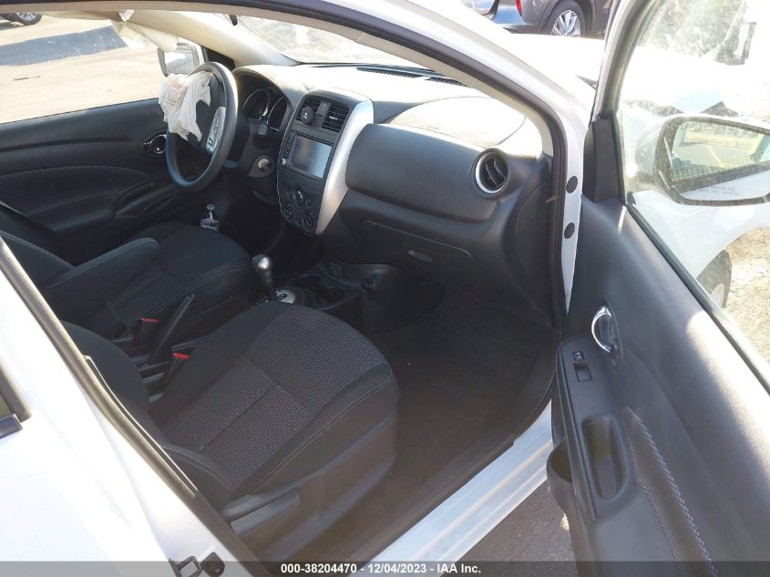 2019 NISSAN VERSA S/S PLUS/SV - 3N1CN7AP8KL828891