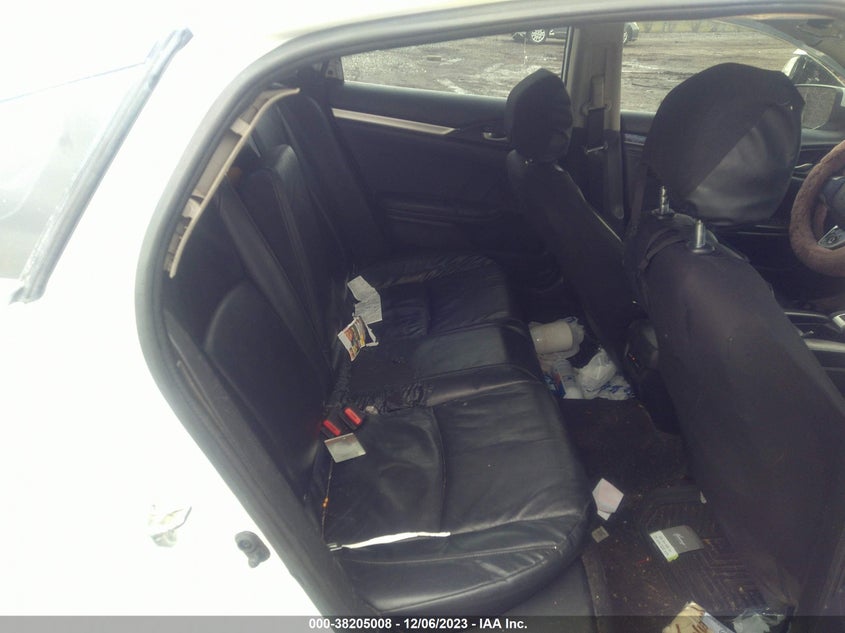 VIN 19XFC1F97KE000696 2019 HONDA CIVIC TOURING