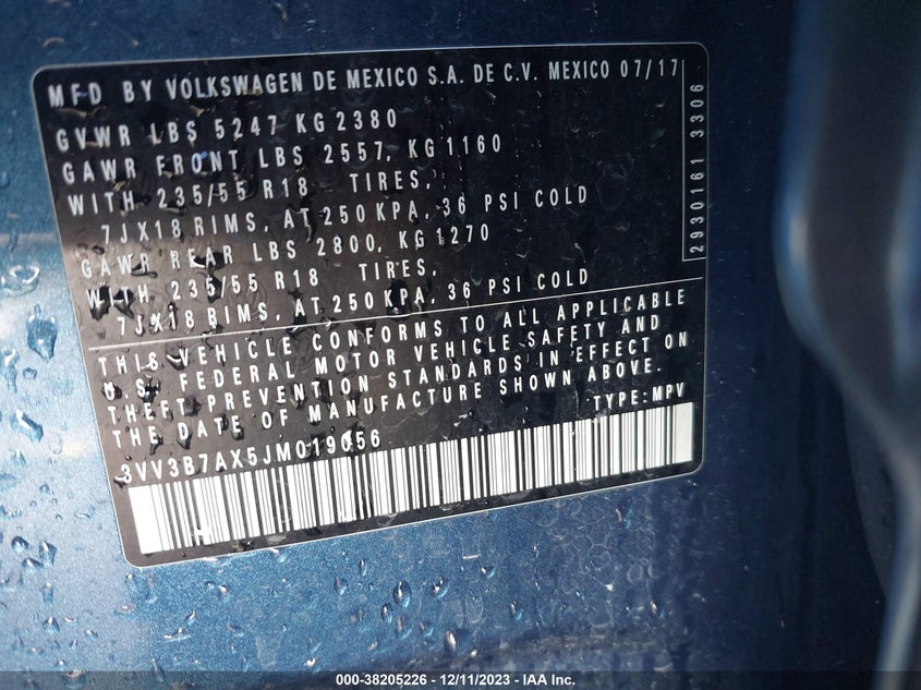 VIN 3VV3B7AX5JM019056 2018 VOLKSWAGEN TIGUAN SE/SEL
