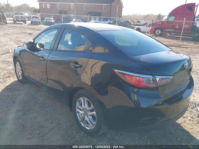 VIN 3MYDLBYV7HY150811 2017 TOYOTA YARIS IA