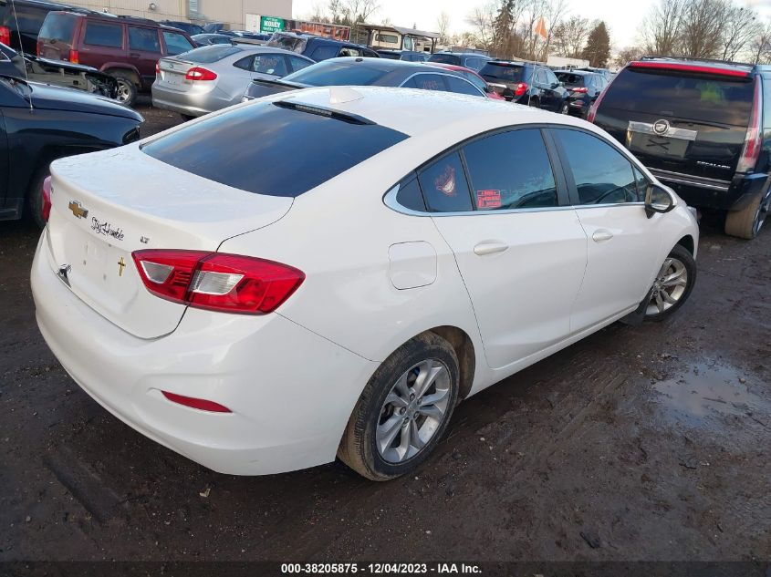 2019 CHEVROLET CRUZE LT - 1G1BE5SM9K7115092