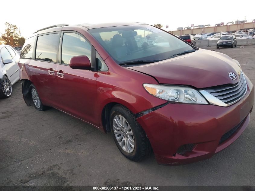 2017 TOYOTA SIENNA XLE/LIMITED - 5TDYZ3DC9HS772343