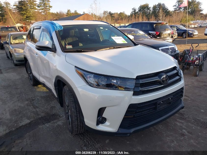 2019 TOYOTA HIGHLANDER SE - 5TDJZRFH2KS584574