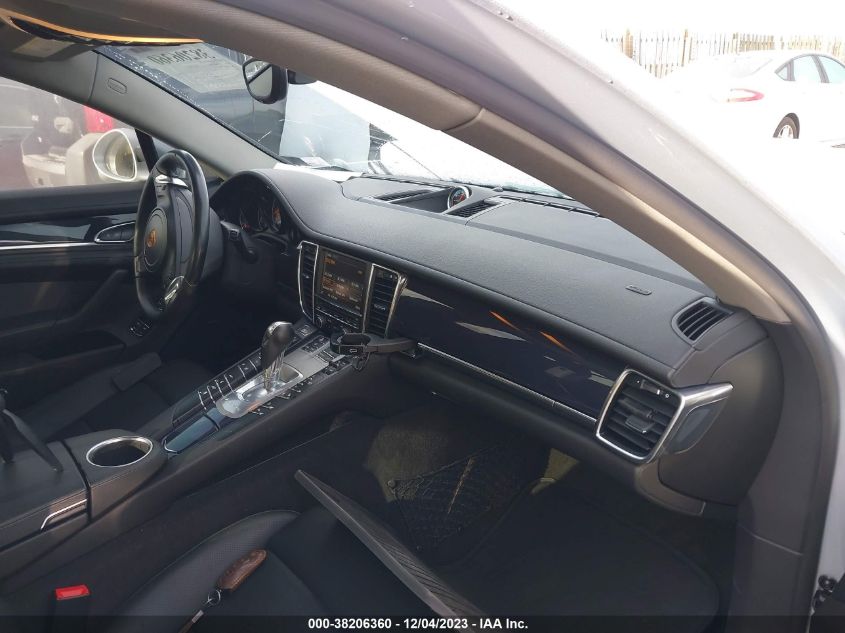 2014 PORSCHE PANAMERA S/4 - WP0AB2A76EL055399