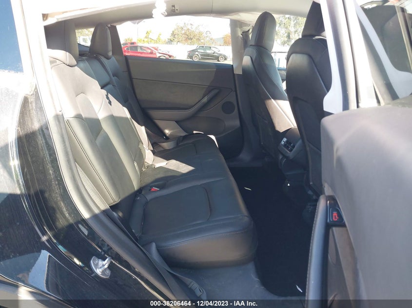 VIN 5YJYGDEE5LF012371 2020 TESLA MODEL Y