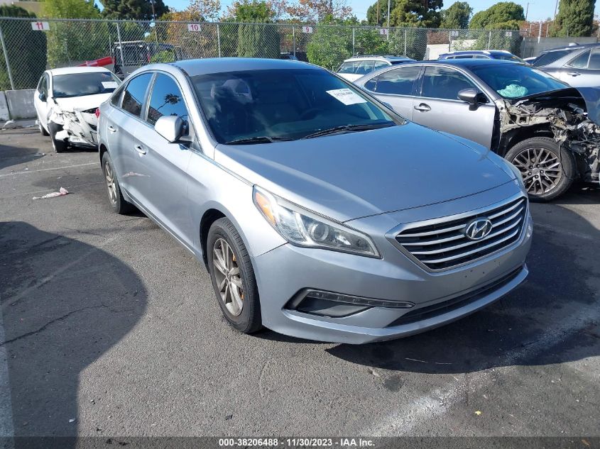 2015 HYUNDAI SONATA SE - 5NPE24AFXFH176267