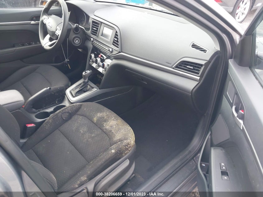 VIN 5NPD74LF3KH477483 2019 HYUNDAI ELANTRA SE