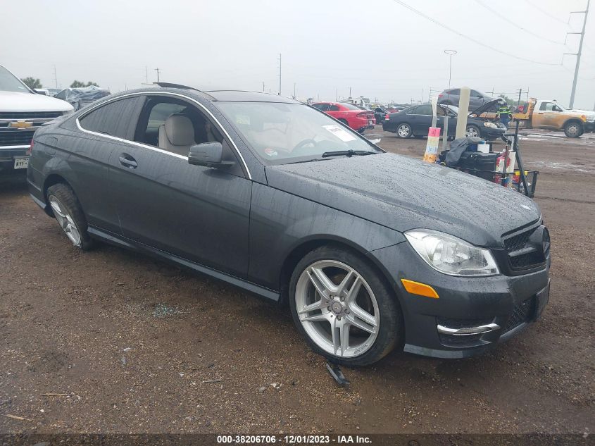 2013 MERCEDES-BENZ C 250 WDDGJ4HB3DG031156