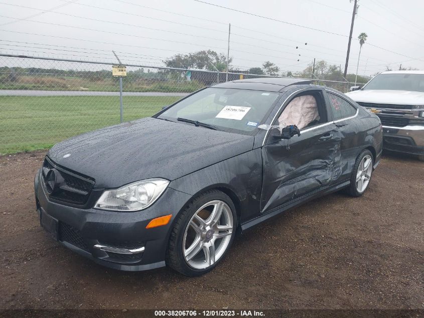 2013 MERCEDES-BENZ C 250 WDDGJ4HB3DG031156