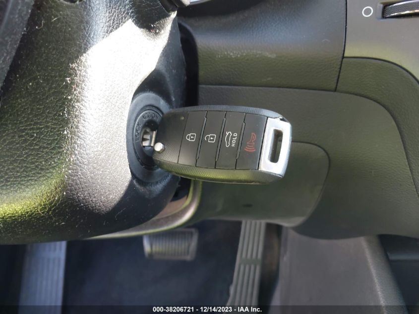 2017 KIA FORTE LX - 3KPFK4A72HE025959
