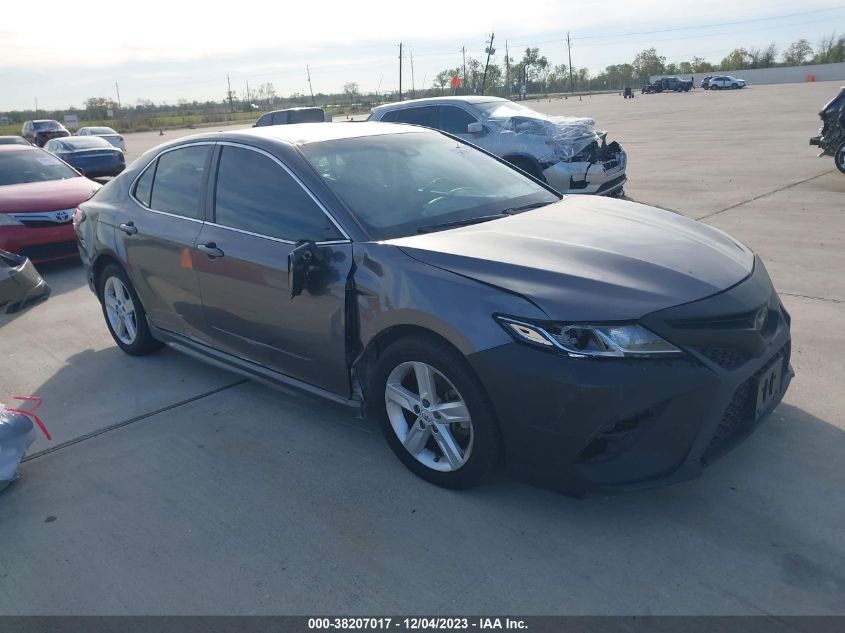 2020 TOYOTA CAMRY SE/SE NIGHT SHADE - 4T1G11AK5LU880204