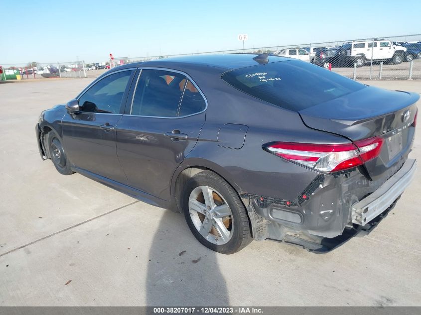2020 TOYOTA CAMRY SE/SE NIGHT SHADE - 4T1G11AK5LU880204