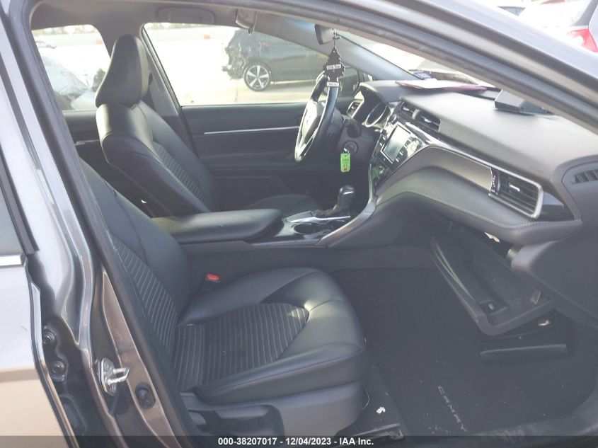 2020 TOYOTA CAMRY SE/SE NIGHT SHADE - 4T1G11AK5LU880204