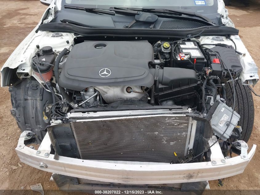 2015 MERCEDES-BENZ GLA 250 - WDCTG4EB3FJ140003