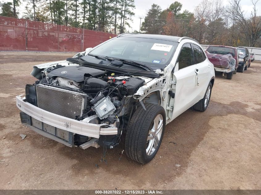 2015 MERCEDES-BENZ GLA 250 - WDCTG4EB3FJ140003