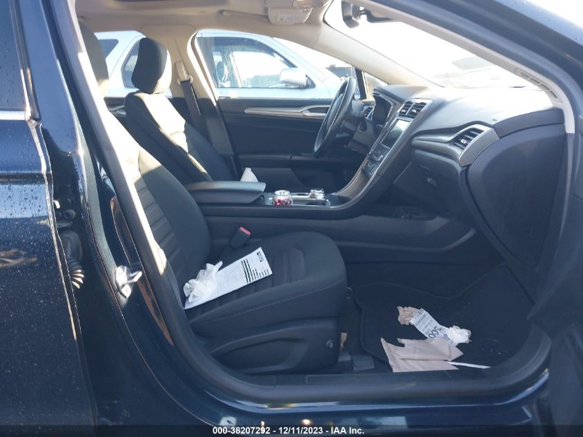 2020 FORD FUSION SE - 3FA6P0LUXLR185401