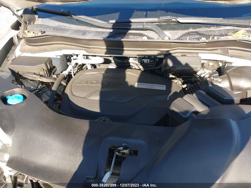 VIN 5FNYF5H34JB017576 2018 HONDA PILOT EX