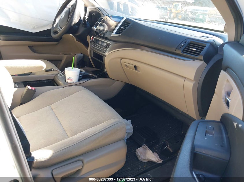 VIN 5FNYF5H34JB017576 2018 HONDA PILOT EX