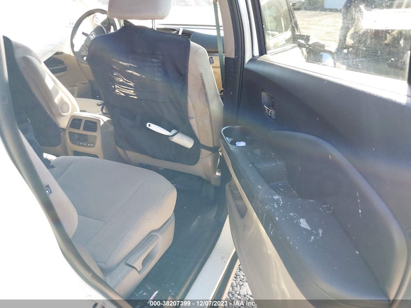 VIN 5FNYF5H34JB017576 2018 HONDA PILOT EX