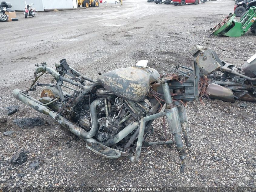 2011 HARLEY-DAVIDSON FLTRX - 1HD1KHM14B8644719