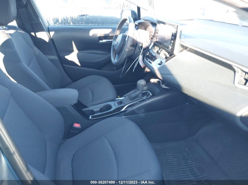 VIN 5YFEPRAE8LP093621 2020 TOYOTA COROLLA LE