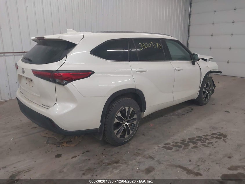 VIN 5TDGZRBH8LS502056 2020 TOYOTA HIGHLANDER XLE