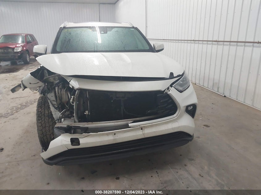 VIN 5TDGZRBH8LS502056 2020 TOYOTA HIGHLANDER XLE