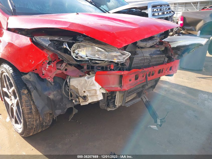 2016 FORD FOCUS SE - 1FADP3K26GL372289