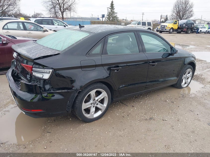 VIN WAUB8GFF8J1054533 2018 AUDI A3 PREMIUM