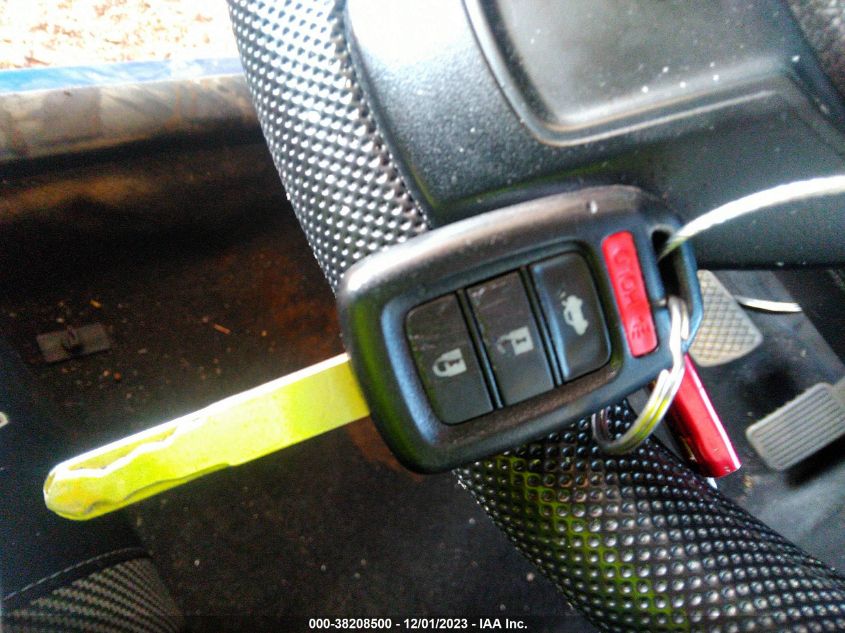 2018 HONDA CIVIC LX - 19XFC2F50JE007586
