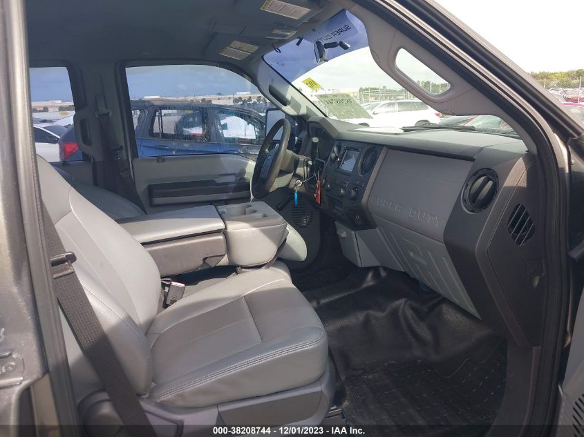 2013 FORD F-250 XL - 1FT7W2BT1DEA30035