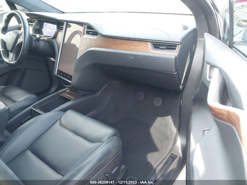 2020 TESLA MODEL X - 5YJXCBE29LF237331