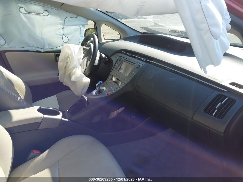 2015 TOYOTA PRIUS TWO - JTDKN3DU5F0474172