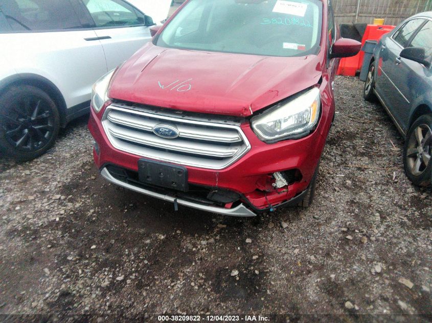 2018 FORD ESCAPE SE - 1FMCU9GD1JUB08020