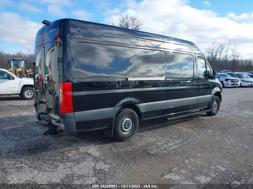 VIN WD4PF1CD9KP169712 2019 MERCEDES-BENZ SPRINTER 2500 HIGH ROOF V6