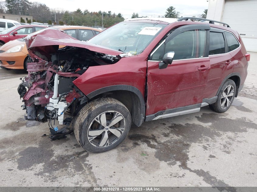 VIN JF2SKAXC2MH531623 2021 SUBARU FORESTER TOURING