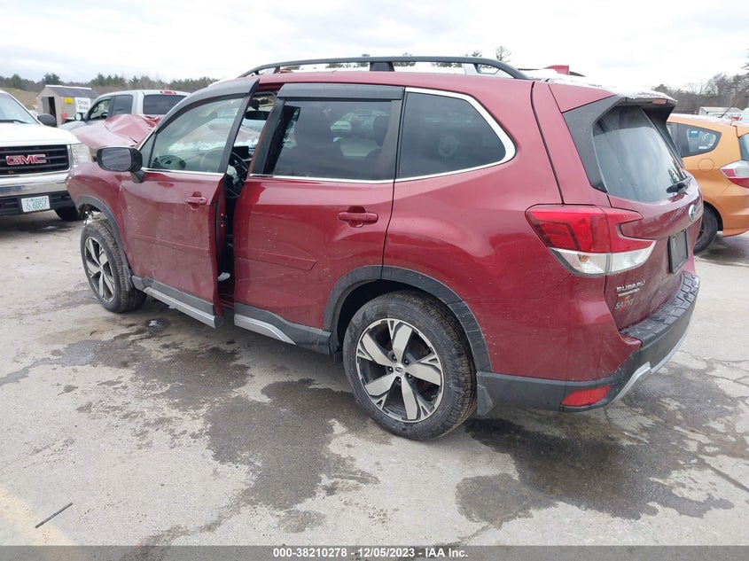 VIN JF2SKAXC2MH531623 2021 SUBARU FORESTER TOURING