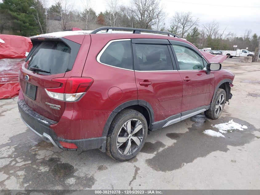 VIN JF2SKAXC2MH531623 2021 SUBARU FORESTER TOURING