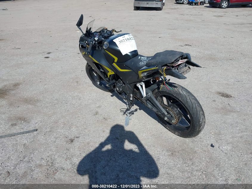 2015 HONDA CBR300 R MLHNC5104F5100541