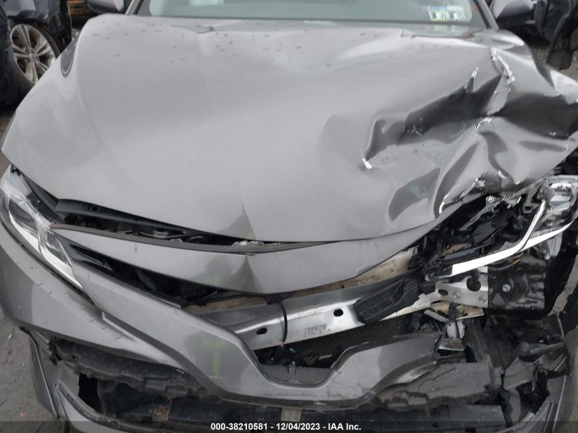 2018 TOYOTA CAMRY LE - 4T1B11HK0JU115995