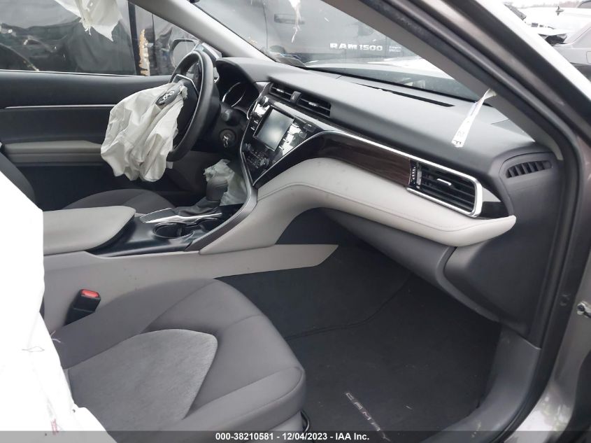2018 TOYOTA CAMRY LE - 4T1B11HK0JU115995