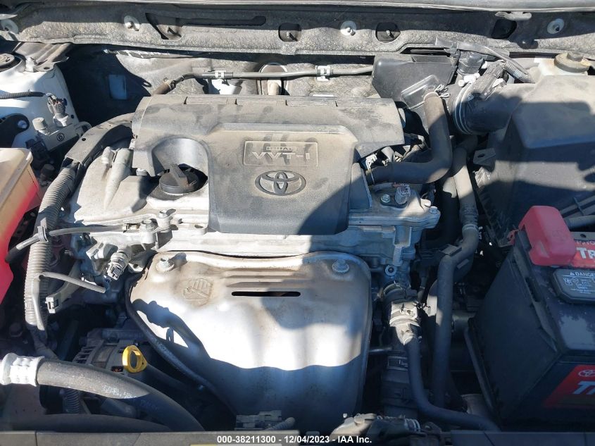 2018 TOYOTA RAV4 LE - JTMZFREV9JJ156824