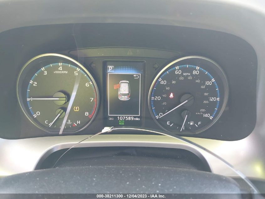 2018 TOYOTA RAV4 LE - JTMZFREV9JJ156824