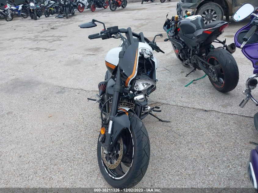 2020 SUZUKI VZR1800 - JS1VY53A2L7100039