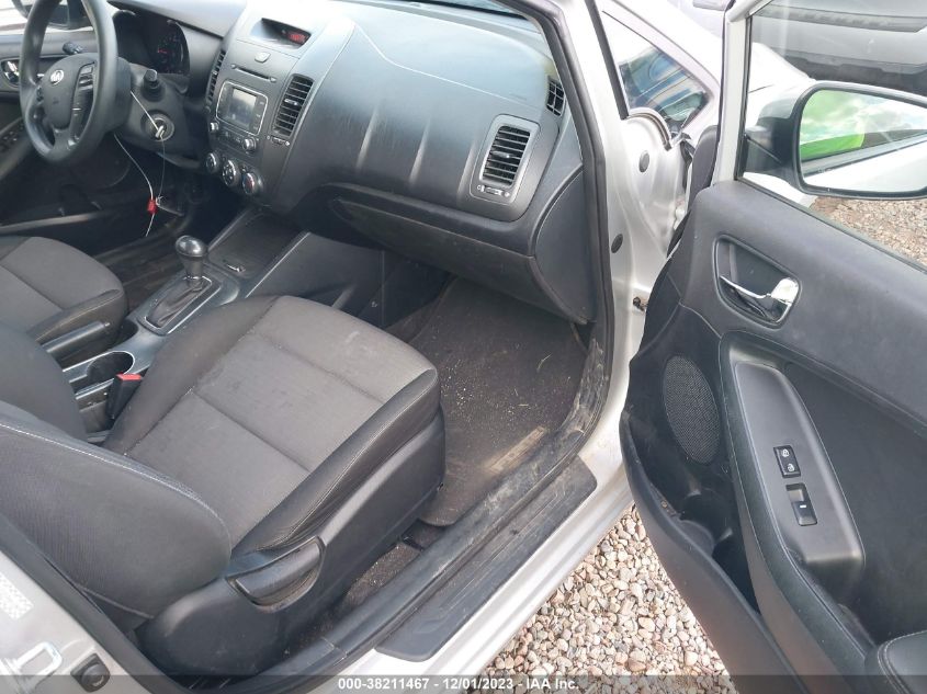 2016 KIA FORTE LX - KNAFX4A61G5577940
